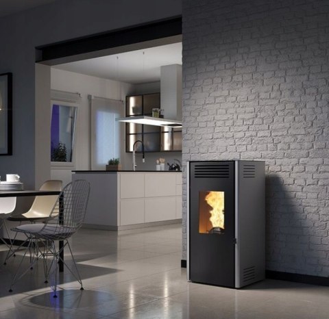Piec na pellet Caminetti Montegrappa Elica 9 kW z nadmuchem Piec na pellet Caminetti Montegrappa Elica 9 kW z nadmuchem