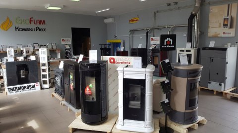 Piec na pellet Eva Calor Karen 9 kW zbiornik 45kg Piec na pellet Eva Calor Karen 9 kW zbiornik 45kg